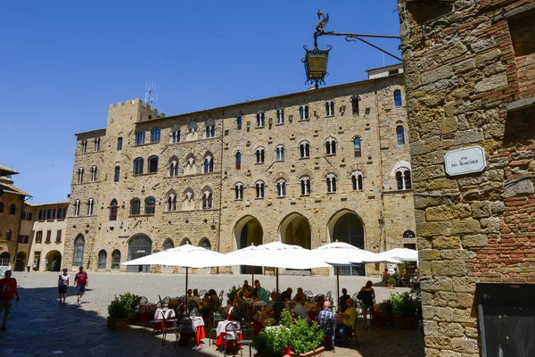 The old town of Volterra on Italy — Stock Photo, Image