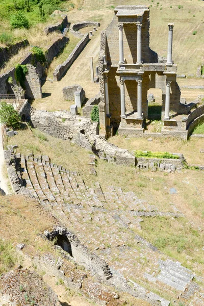 Antique roman Amphitheater of Volterra on Tuscany — Stock Photo, Image