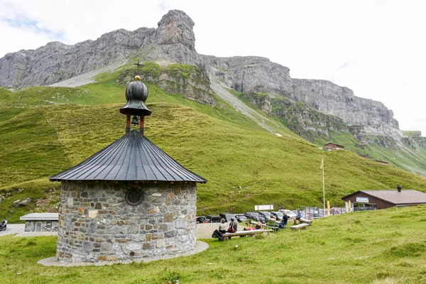 Перевал Клаузена в швейцарских Альпах — стоковое фото