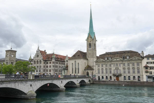 Pusat kota lama Zurich di Swiss . — Stok Foto