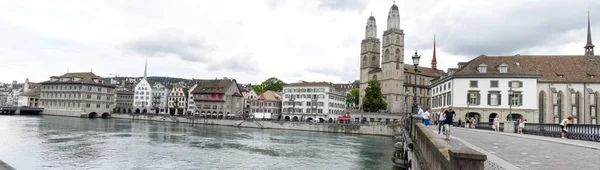 Staré centrum Curychu ve Švýcarsku. — Stock fotografie