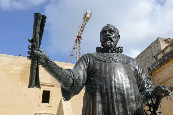 Bronzová socha velmistra Jean de Vallette v La Valletta — Stock fotografie