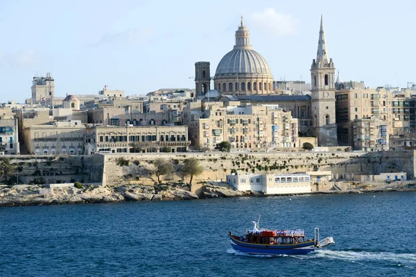 Valletta, Malta sermaye şehir görünümünü — Stok fotoğraf