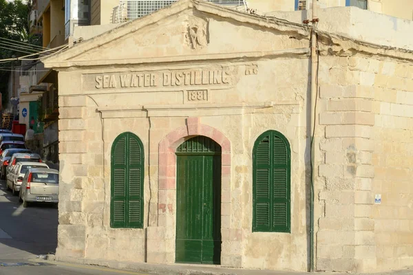 Θαλασσινού νερού απόσταξης φυτών, χτισμένο το 1881. Σλιέμα, Μάλτα. Royalty Free Φωτογραφίες Αρχείου