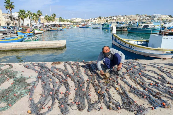 Balıkçı köyü Marsaxlokk Malta Adası — Stok fotoğraf