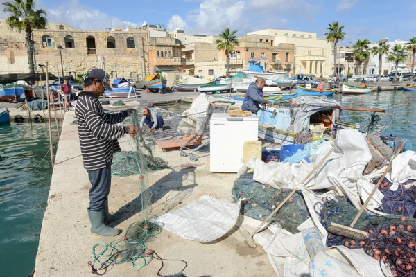 Balıkçı köyü Marsaxlokk Malta Adası — Stok fotoğraf