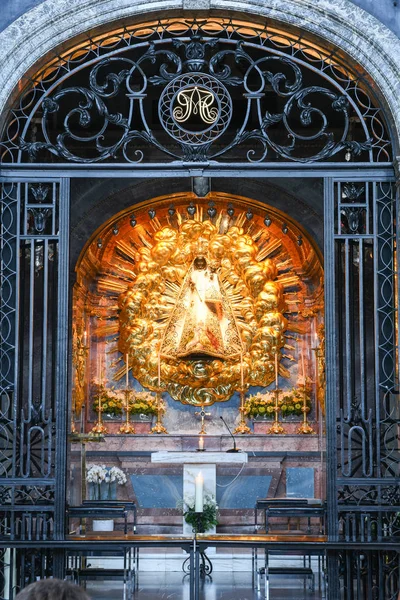 Die schwarze Madonna an der Frauenkapelle der Abtei Einsiedeln — Stockfoto