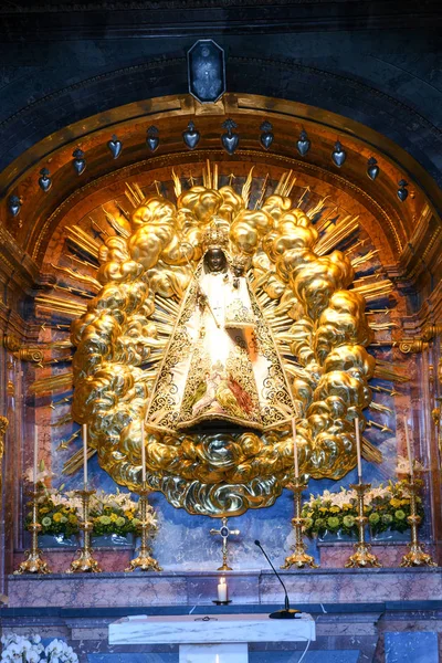 La Virgen negra en la capilla Lady en la abadía de Einsiedeln — Foto de Stock