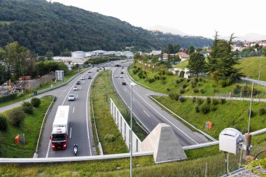 Otobüse İtalyan kısmında İsviçre'nin Lugano