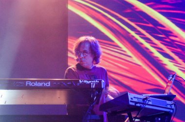 Klavye oyuncu Richard Barbieri progresif rock grubu Porcup