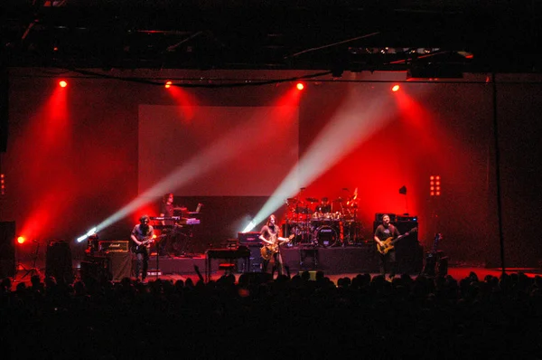 Progresif rock grup Porcupine Tree Milano, canlı konser 