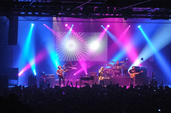 Progresif rock grup Porcupine Tree Milano, canlı konser 