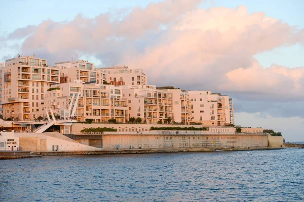 Modern konut Sliema, Malta — Stok fotoğraf