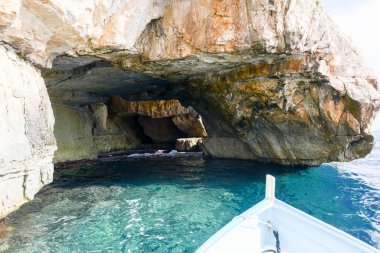 Malta Adası, mavi mağara, sahil