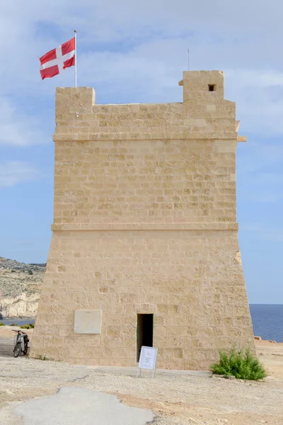 Malta Adası, mavi mağara, eski kule — Stok fotoğraf