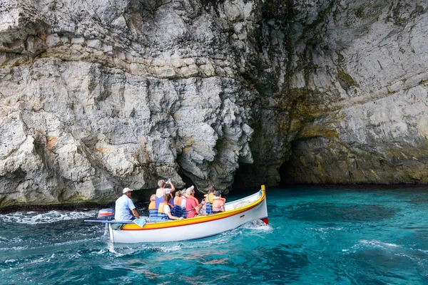 Malta Adası, mavi mağara, sahil