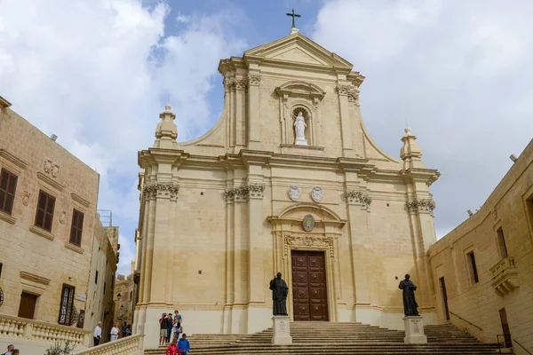 Церковь в Виктории на острове Гозо, Мальта — стоковое фото