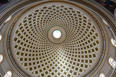 Mosta kilise Malta kubbede iç