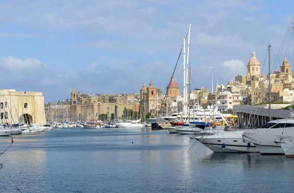Vittoriosa eine der drei Städte in der Bucht von Valletta, Malta — Stockfoto