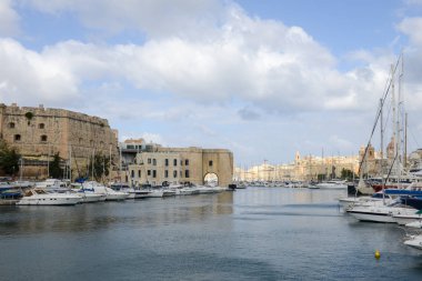 Vittoriosa üç şehirlerinden Malta Valletta Körfezi arasında