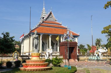 Ek Phnom Budist tapınağı'nda: Battambang, Cambodia
