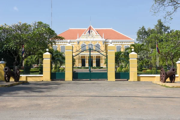 Palazzo del governatore coloniale di Fench a Battambang, Cambogia — Foto Stock