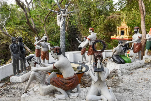 Figury, w pobliżu jaskiń zabijania Phnom Sampeau w Battambang — Zdjęcie stockowe