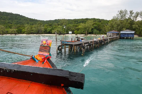 Il molo dell'isola di Koh Rong Sanloem in Cambogia — Foto Stock