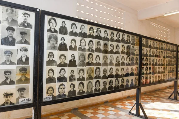 Fotografías de las personas asesinadas en la prisión S21, Camboya — Foto de Stock