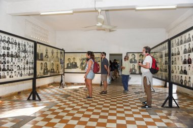 S21 hapiste, Kamboçya öldürdüğünü insanlar fotoğraflarını