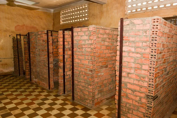 柬埔寨金边 S21 监狱牢房 — 图库照片