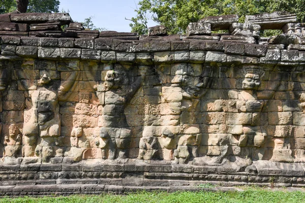 Terrasse der Elefanten in angkor thom auf siemreap, Kambodscha — Stockfoto