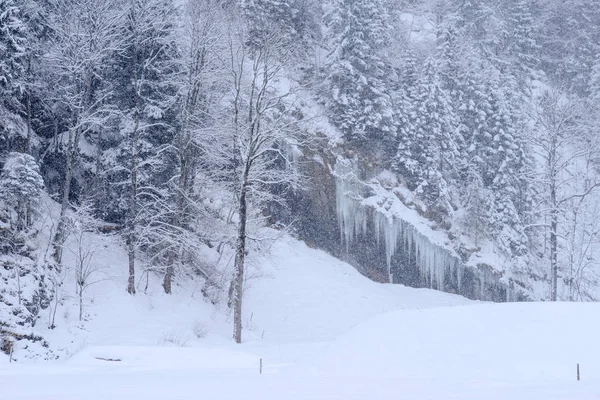 Schneelandschaft in engelberg an der schweiz — Stockfoto