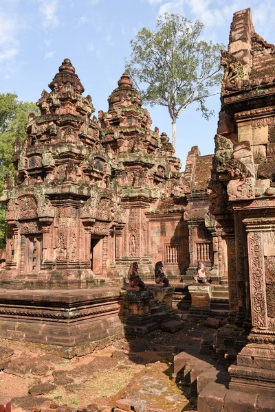 Banteay Srei temple at Siem Reap, Cambodia. — Stock Photo, Image