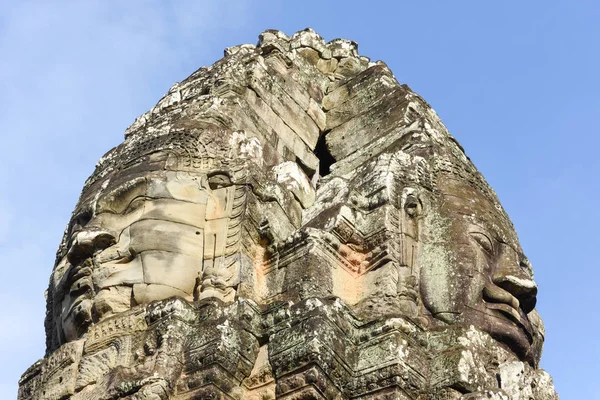 Closeup taş yüzü prasat Bayon Tapınağı, Angkor Thom, Cambodia — Stok fotoğraf