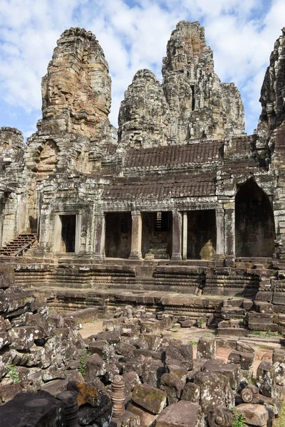 Gesichter des Bajontempels in Angkor Thom bei Siemreap, Kambodscha. — Stockfoto