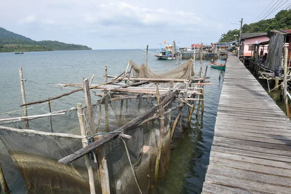 Rybářská vesnice Ao Yai na ostrově Koh Kood, Thajsko — Stock fotografie