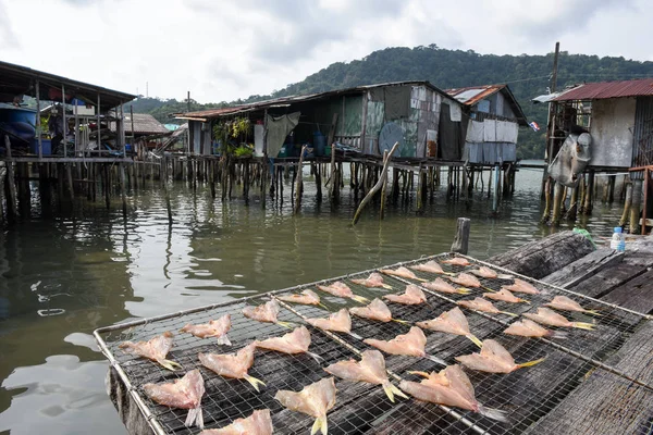 Visser dorp van Ao Yai in eiland Koh Kood, Thailand — Stockfoto