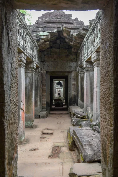 Antigo templo Preah Khan em Angkor. Siem Reap, Camboja — Fotografia de Stock