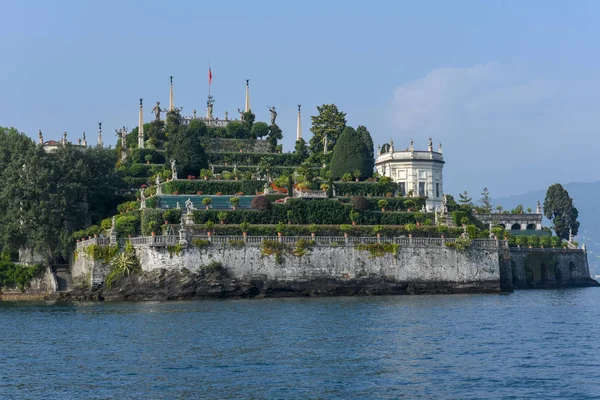 Veduta sul giardino dell'isola Bella sul Lago Maggiore — Foto Stock