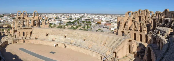 Roman amphitheater of El Jem on Tunisia — Stock Photo, Image