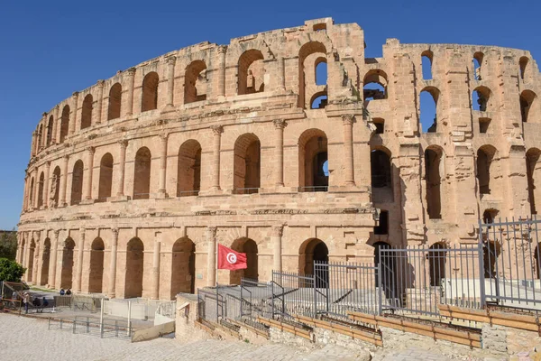 Römisches Amphitheater von el jem auf Thunfisch — Stockfoto