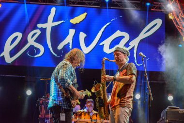 Dean Brown & Bill Evans Band, S 'deki Estival Jazz Lugano' da çalıyor