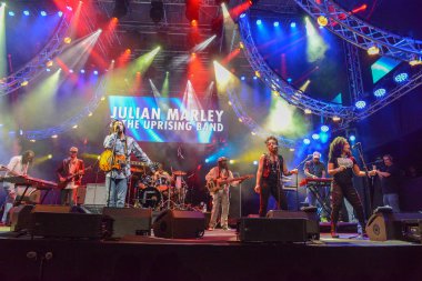 Julian Marley & The Riprising Band Estival Jazz Lugano 'da çalıyor