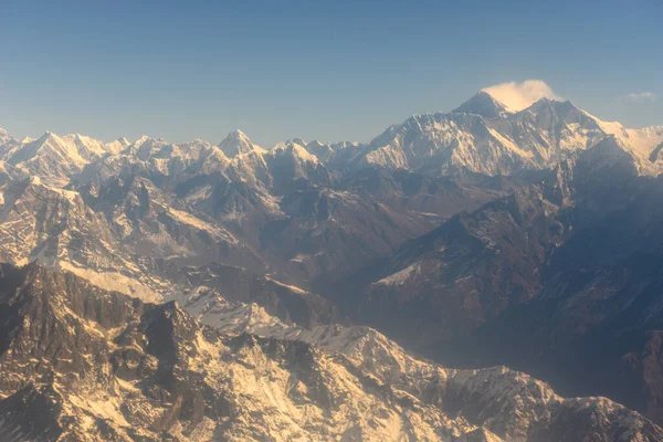 Himalayas ridge with Mount Everest aerial view from Nepal countr — Stock Photo, Image