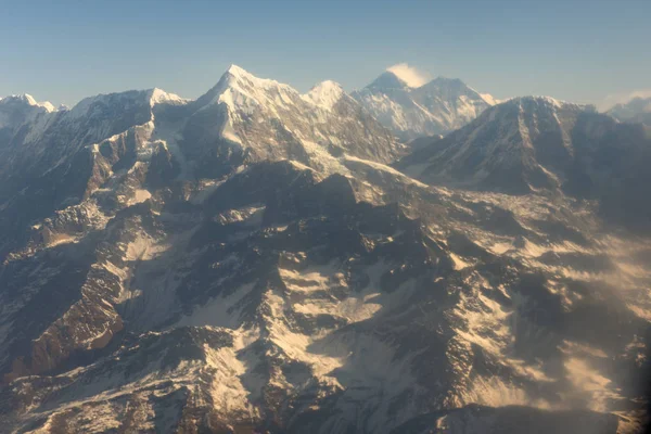Himalaya ås antenn utsikt över Nepal — Stockfoto