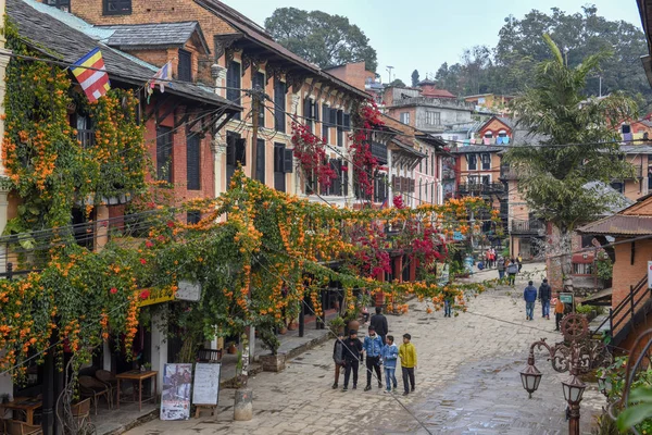 A zona pedonal no centro da aldeia de Bandipur no Nepal — Fotografia de Stock