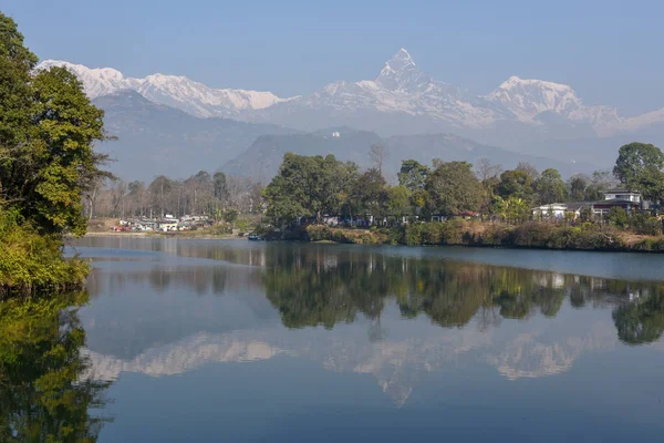 Cordillera Machapuchare Annapurna Vista Desde Lago Phewa Pokhara Nepal —  Fotos de Stock