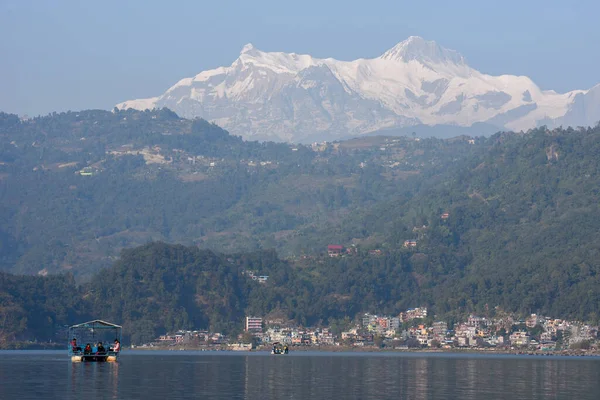 Pokhara Nepál 2020 Január Pokhara Tavában Kenuzó Emberek Nepálban — Stock Fotó