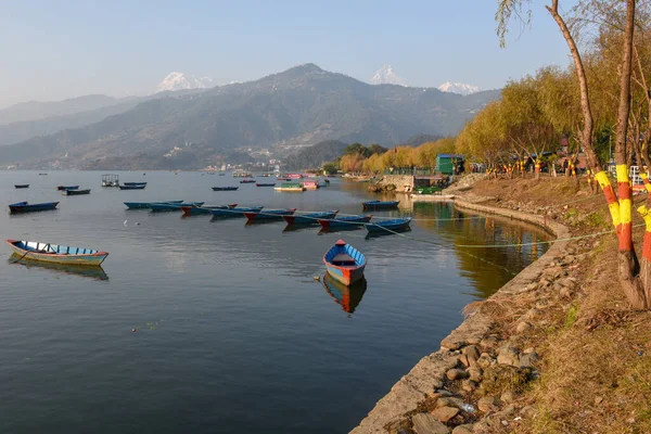 Kis Fahajók Phewa Pokhara Nepálban — Stock Fotó